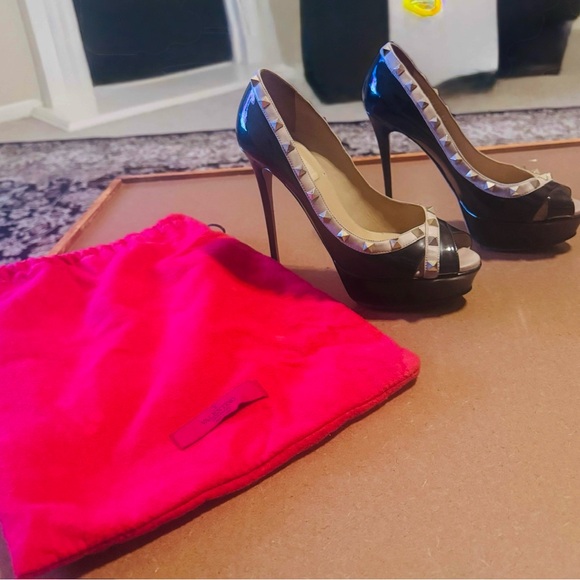 Valentino Garavani Rock Studs Black High Heel Pump Original Excellent